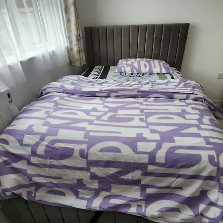 Guest house The Cairns 3*