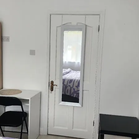 The Cairns Guest house