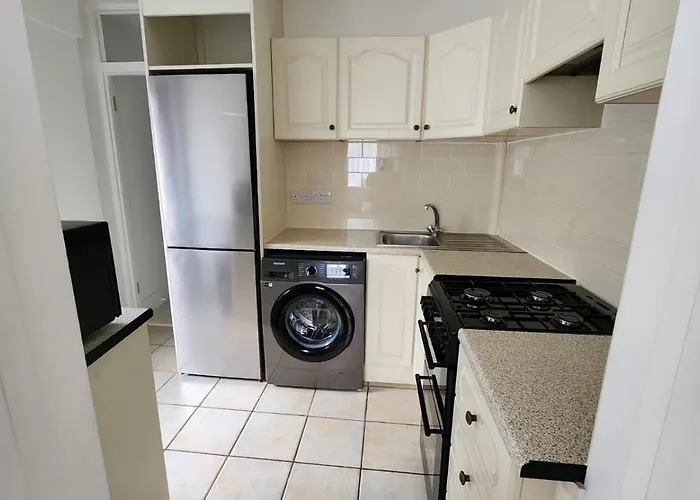 The Cairns בית הארחה דרוגדה