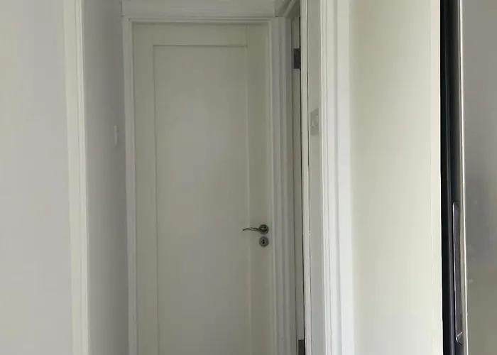 The Cairns בית הארחה דרוגדה